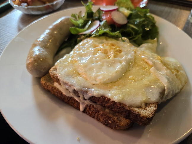 The Apricot Tree Cafe - Hospitality and gastronomy