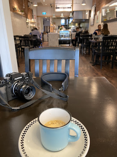 Uptown Eatery - Hospitality and gastronomy