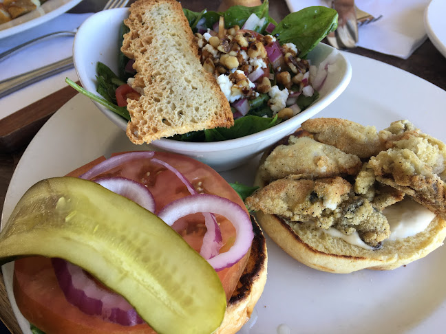 3109 Island Hwy W, Qualicum Beach, BC V9K 2N7