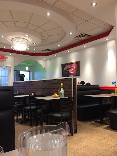 2677 Alta Vista Dr, Ottawa, ON K1V 7T5