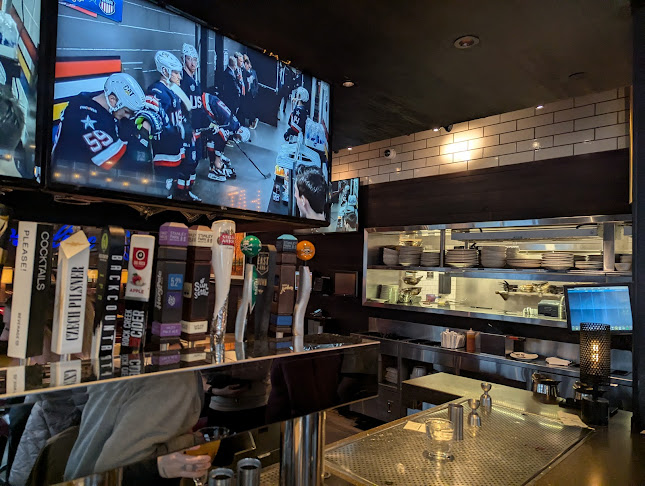 Opinii despre Browns Socialhouse Lower Lonsdale în North Vancouver - Hospitality and gastronomy