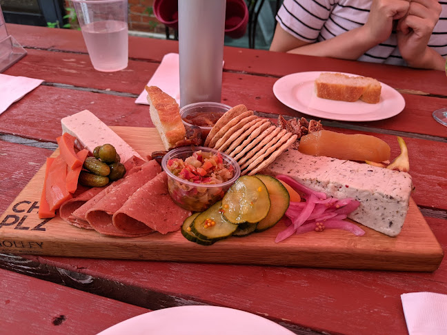 Chz Plz - St. Catharines