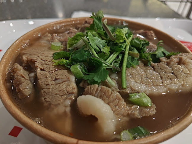 100 City Centre Dr, Mississauga, ON L5B 2C9