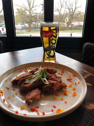 PORTSIDE Social Bar & Kitchen - St. Catharines