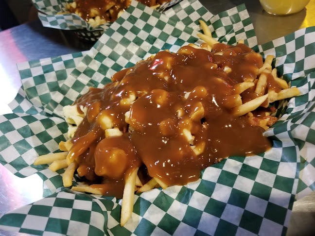 Yank's Old Niagara Bar & Grill - Hospitality and gastronomy