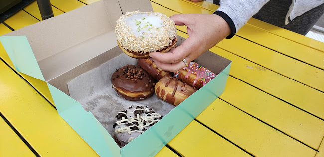 Comentarii opinii despre Crave Doughnuts