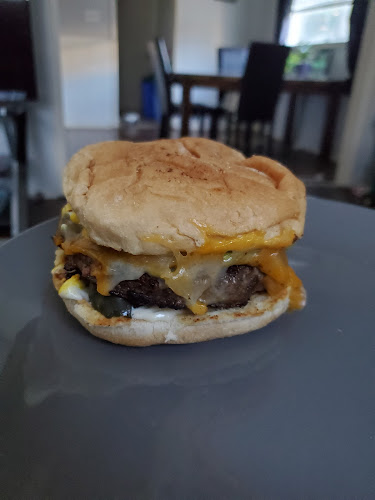 Comentarii opinii despre Uncle Archie's Grill Inc