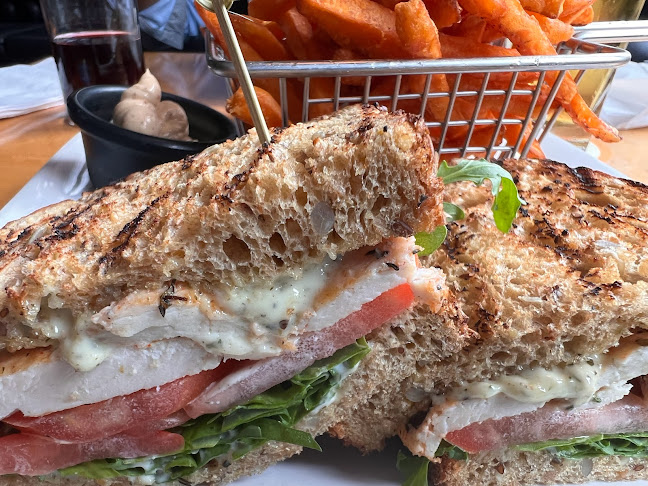 The Quail: A Firkin Pub - Toronto