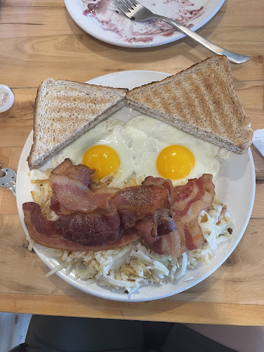 Opinii despre Sal's Family Restaurant în Sarnia - Hospitality and gastronomy