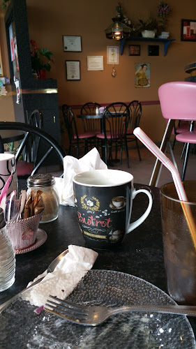 Opinii despre Club Cappuccino Cafe & Desserts în Thunder Bay - Hospitality and gastronomy