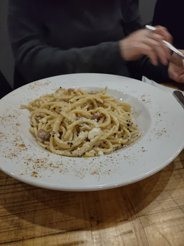 178 Locke St S, Hamilton, ON L8P 4B3