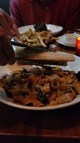 Opinii despre CHARCUT Roast House în Calgary - Hospitality and gastronomy