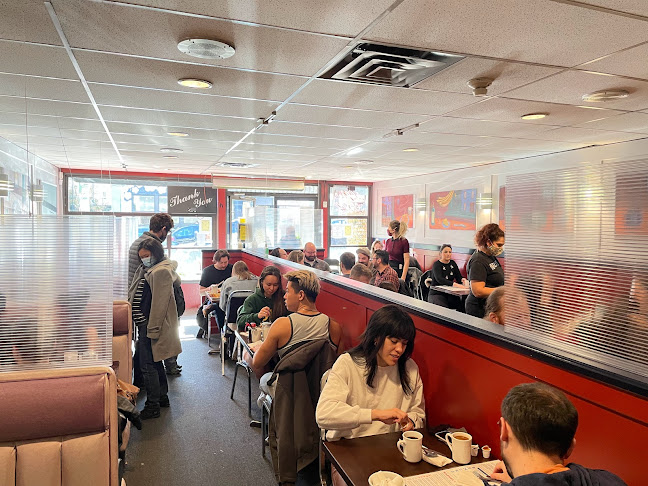 Nelly's Grill - Vancouver