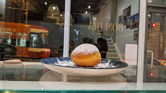 Bom Dia Café & Bakery - Queen - Toronto