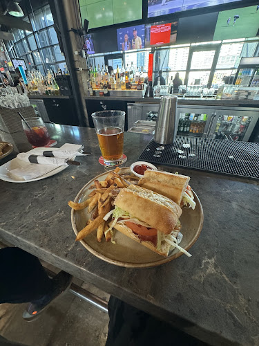 255 Bremner Blvd, Toronto, ON M5V 3L9