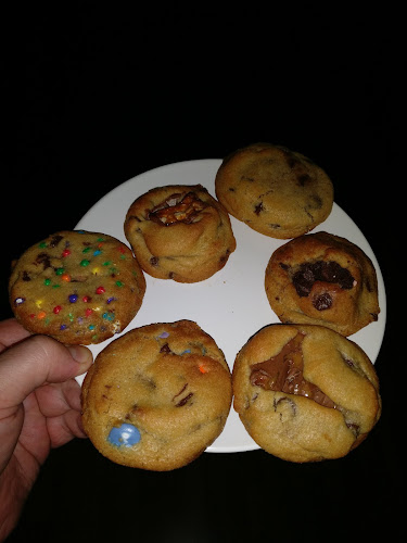 1332 Queen St W, Toronto, ON M6K 1L4