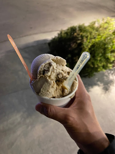 Comentarii opinii despre Cones Creamery