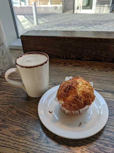 Comentarii opinii despre HomeQuarter Coffeehouse & Bakery