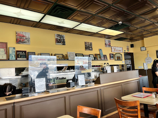 Flips Restaurant - Hospitality and gastronomy