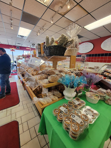 Roma Bakery & Deli