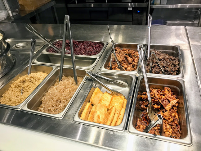 100 City Centre Dr 1 - 140, Mississauga, ON L5B 2C9