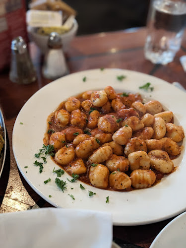 10501 Whyte Ave NW, Edmonton, AB T6E 2A3