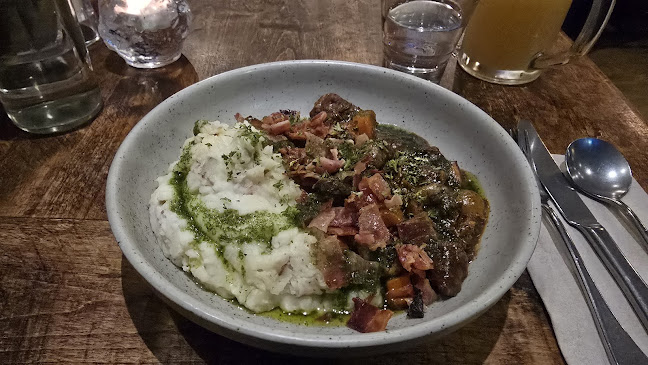 101-1100 Burrard St, Vancouver, BC V6Z 1Y7