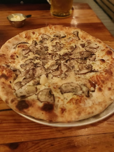 Belfast Love Public House - Hospitality and gastronomy