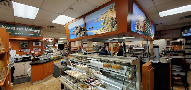 19 Scarlett Rd, York, ON M6N 4J5