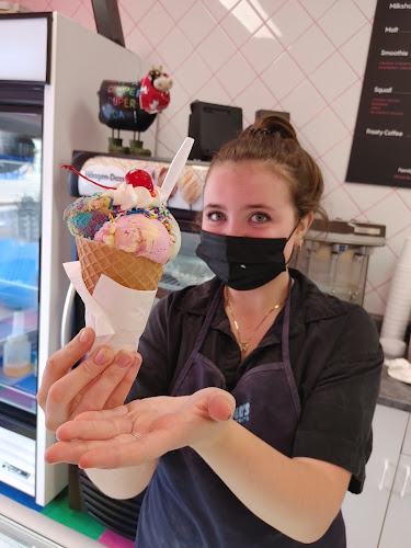 Scooper's Ice Cream Treats - Stratford