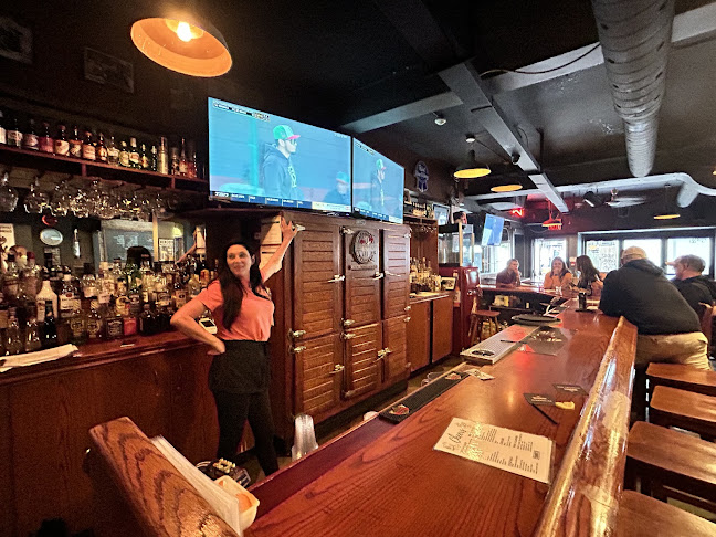 Yank's Old Niagara Bar & Grill - Hospitality and gastronomy