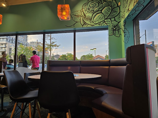 Opinii despre Demetres Richmond Hill în Richmond Hill - Hospitality and gastronomy