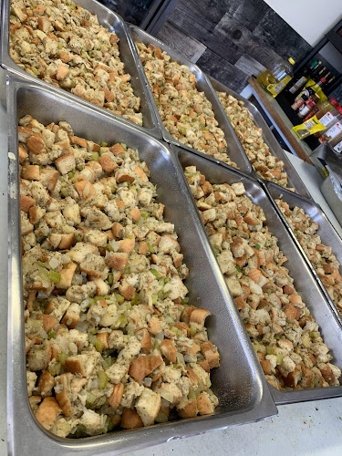 Opinii despre All Seasons Pig Roast & Catering în Red Deer - Hospitality and gastronomy