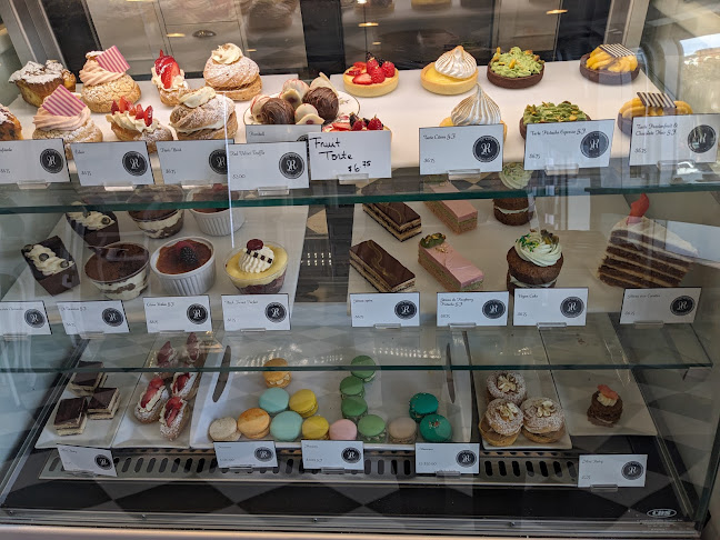 La Roux Patisserie - Hospitality and gastronomy