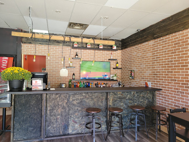 2062 Liverpool Rd, Pickering, ON L1X 1E2