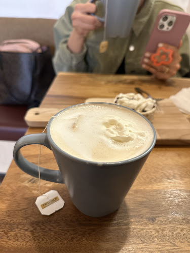 18-200 Meadowood Dr, Winnipeg, MB R2M 5G3