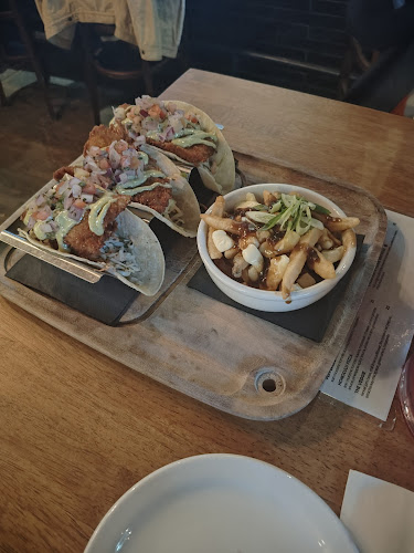 Malone's Taphouse - Hospitality and gastronomy