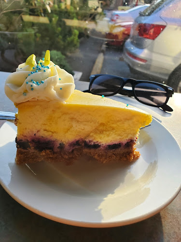 Comentarii opinii despre QV Cafe & Bakery