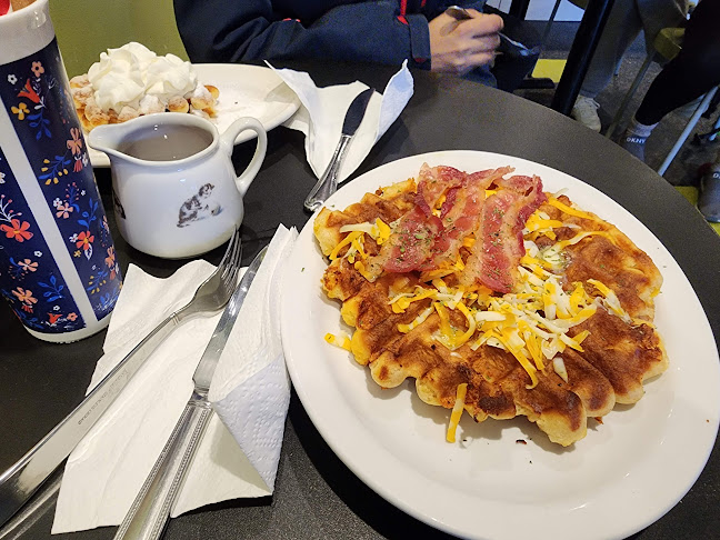 1000 Upper Gage Ave #4, Hamilton, ON L8V 4R5