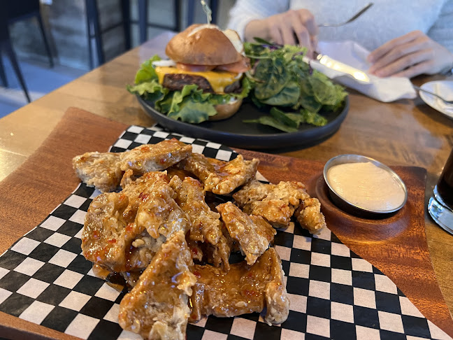 Comentarii opinii despre The Street Eatery