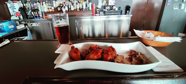 R U Serious Tap & Grill - Hospitality and gastronomy