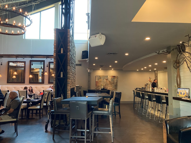 Eight Zero Zero Resto Lounge - Cornwall