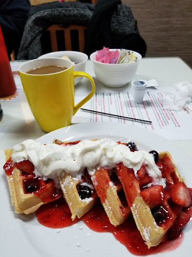 Sal's Family Restaurant - Sarnia