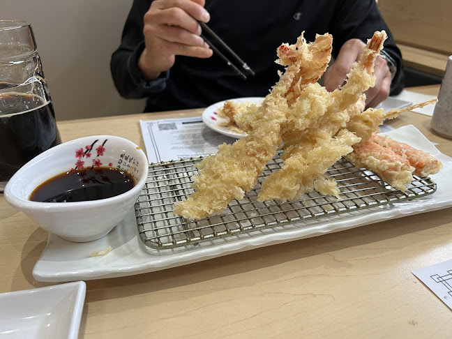 Mi-Ne Sushi - Hospitality and gastronomy