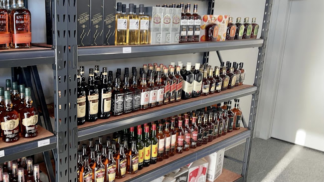 Comentarii opinii despre Liquor on trail