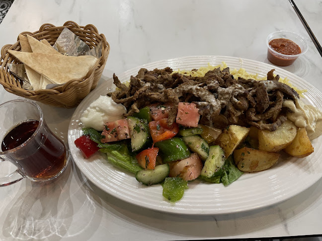 366 College St, Toronto, ON M5T 1S6