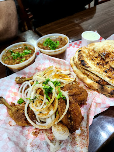 69 Dundas St W, Mississauga, ON L5B 1H7