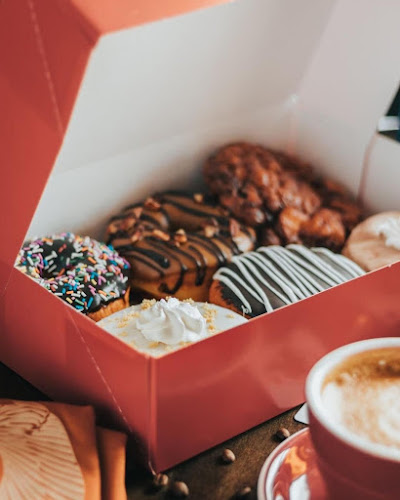 Comentarii opinii despre Red Eye Cafe and Donuts