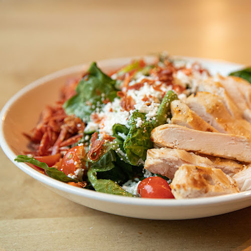 Famoso Italian Pizzeria - Coquitlam Centre - Coquitlam