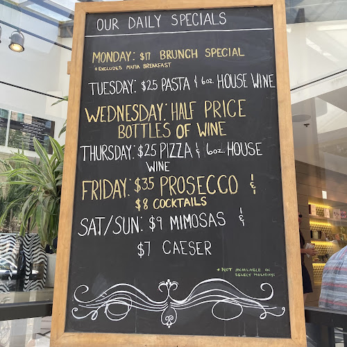 222 7 St SW, Calgary, AB T2P 0E4